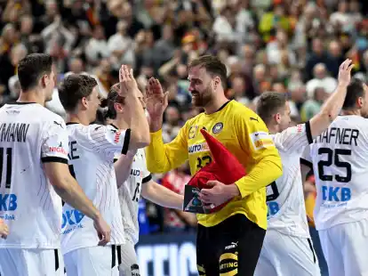 Torwart Andreas Wolff ist der gro&szlig;e R&uuml;ckhalt der deutschen Handballer.