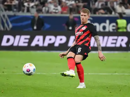 Kristijan Jakic wechselt auf Leihbasis von der Eintracht nach Augsburg.