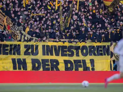 In den Stadien der ersten und zweiten Liga wurde erneut gegen die Investoren-Pl&auml;ne der DFL protestiert.