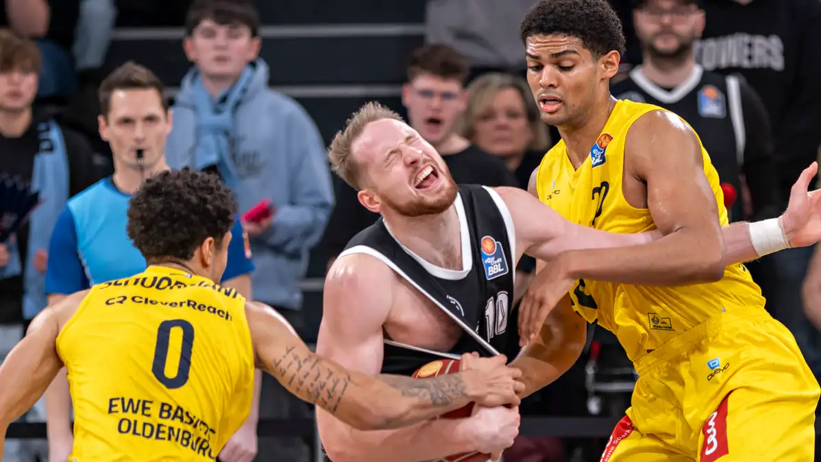 Basketball Oldenburg gewinnt in Hamburg