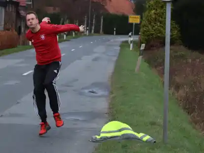 Voll durchgezogen haben die Landesliga-M&auml;nner aus Bredehorn um Jan-Christian Wittje im Nachbarschaftsduell gegen Grabstede.