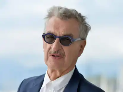 Wim Wenders, deutscher Regisseur, vor der Premiere seines Wettbewerbsfilmes &laquo;Perfect Days&raquo;. Wenders ist in der Sparte bester internationaler Film f&uuml;r einen Oscar nominiert.