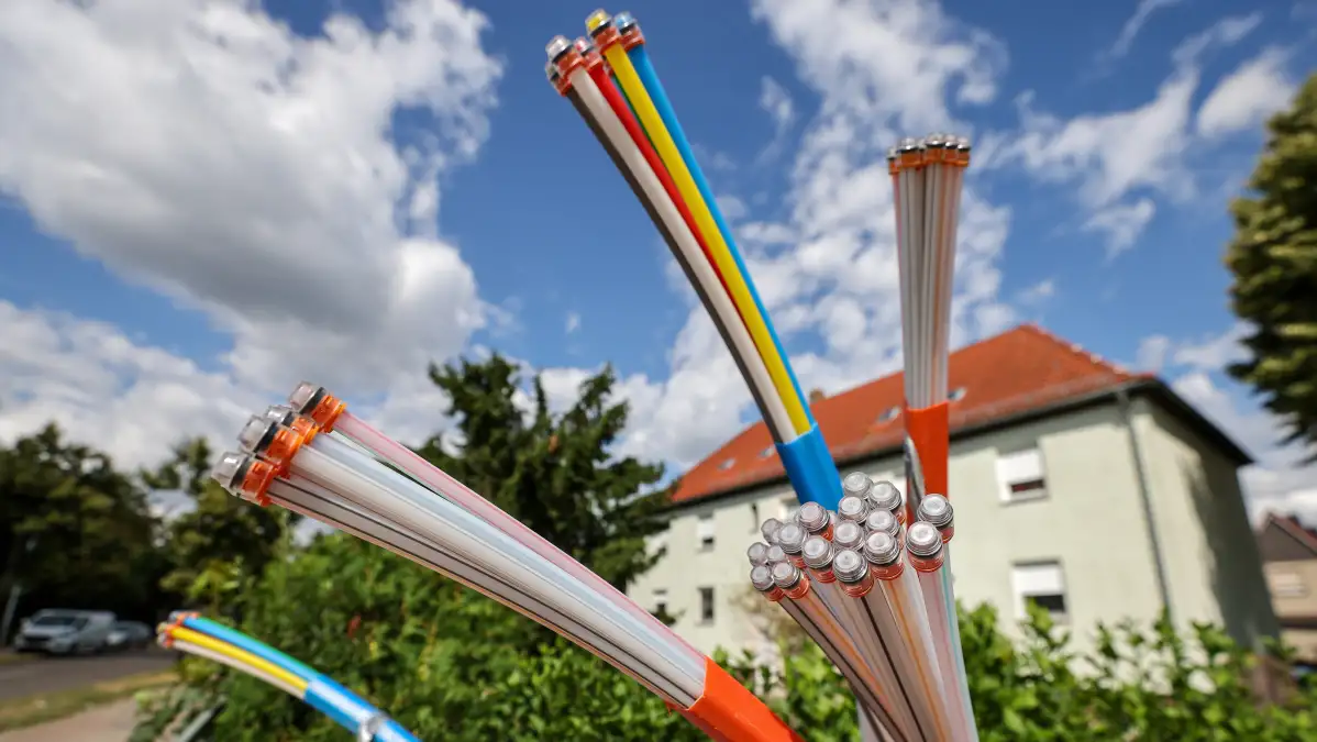 GlasfaserNordwest 1&1 erhält Zugriff auf Netz von EWETelekomGemeinschaftsunternehmen