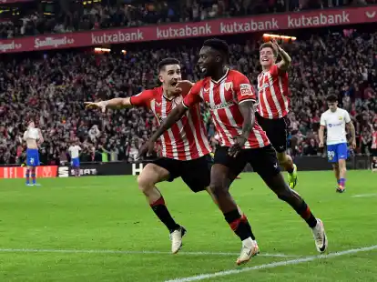 Inaki Williams (vorne) von Athletic Bilbao schoss im Pokalspiel gegen den FC Barcelona ein Tor und bereite eines vor.