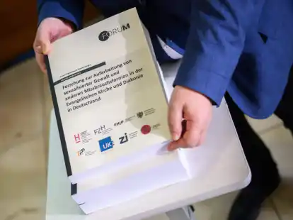 Die Studie zu sexualisierter Gewalt in der Evangelischen Kirche in Deutschland (EKD)&nbsp;und der Diakonie dokumentiert mindestens 1259 Beschuldigte.