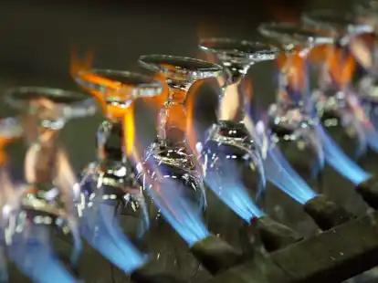 Eine Produktionslinie f&uuml;r Biergl&auml;ser der Ritzenhoff AG im sauerl&auml;ndischen Marsberg.