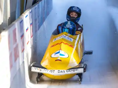 Kim Kalicki und Leonie Fiebig. Das Duo gewann den Weltcup in Lillehammer.