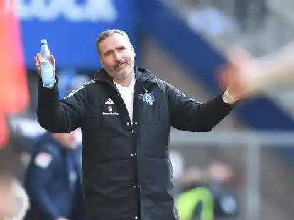 HSV-Trainer Tim Walter musste mit seinem Team eine Niederlage gegen den Karlsruher SC hinnehmen.