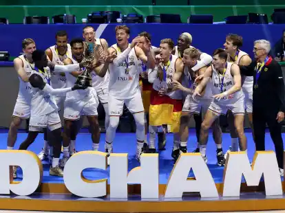 Als Weltmeister sind die deutschen Basketballer automatisch bei Olympia dabei.