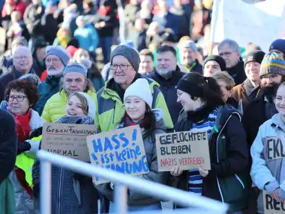 Symbolfoto: Auch in Edewecht ist am Sonntag eine Demo gegen den Faschismus vor dem Rathaus geplant.