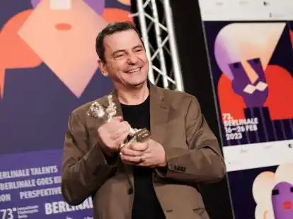F&uuml;r seinen Film &laquo;Roter Himmel&raquo; ist Christian Petzold mit dem Gro&szlig;en Preis der Jury ausgezeichnet worden.