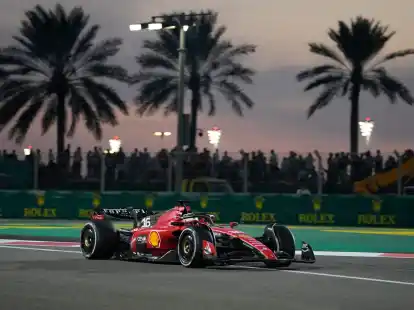 Die Aussicht auf Hamilton im roten Rennwagen ab 2025 sorgte nun f&uuml;r einen H&ouml;chststand des Aktienkurses.