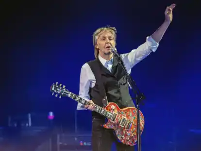 In einer BBC-Sendung erinnert Paul McCartney an Buddy Holly und seinen Einfluss auf die Beatles.