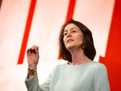 Katarina Barley beim traditionellen Neujahrsempfang der SPD-Fraktion im Festsaal des Hamburger Rathauses.