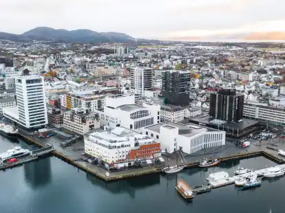 Skyline von Bod&oslash;: Die Kulturhauptstadt n&ouml;rdlich des Polarkreises hat 54.000 Einwohner.