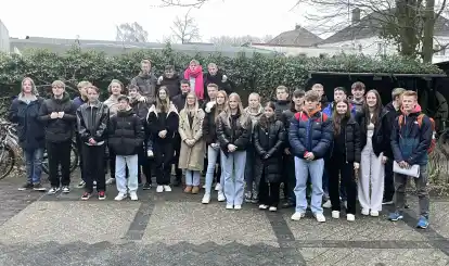 Lieferten einen Einblick in die Zeit des Dritten Reiches und die Nachkriegszeit, wie sie die Auricher erlebt haben: die Sch&uuml;ler der Berufsbildenden Schulen.