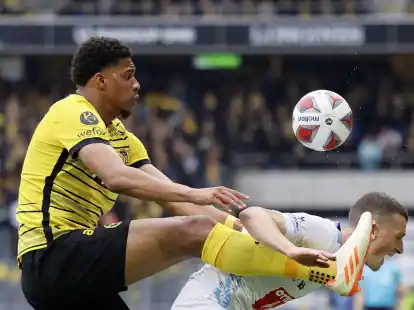 Wechselt im Sommer zu Eintracht Frankfurt: Aur&egrave;le Amenda (l).