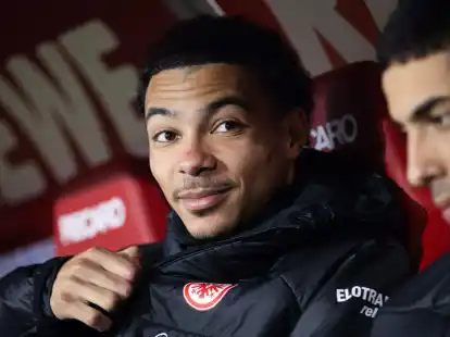 St&uuml;rmer Hugo Ekitik&eacute; spielt nun f&uuml;r Eintracht Frankfurt.