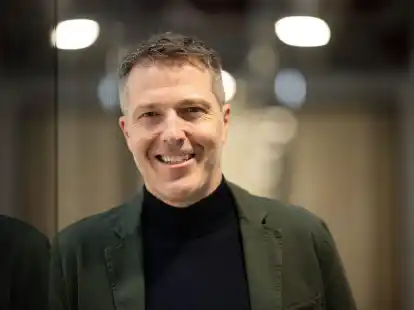 Bernd Reichart treibt die Pl&auml;ne f&uuml;r eine Super League im Fu&szlig;ball voran.