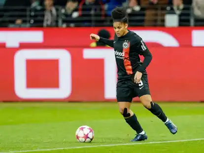 Shekiera Martinez und die Fu&szlig;ballerinnen von Eintracht Frankfurt stehen im Viertelfinale des Pokals.