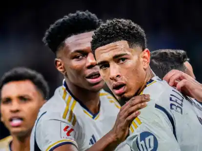 Ist derzeit leicht angeschlagen: Jude Bellingham (r).