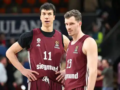 Angef&uuml;hrt von einem starken Andreas Obst (r) gerieten die Bayern zu keiner Zeit in Gefahr.