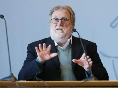 Thomas Mertens, der Vorsitzende der St&auml;ndigen Impfkommission (Stiko), gibt sein Amt auf.