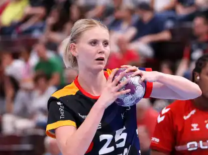 Zieht die F&auml;den bei den Flames: Kim Naidzinavicius