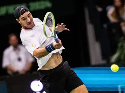 Steht in Rotterdam im Achtelfinale: Jan-Lennard Struff.