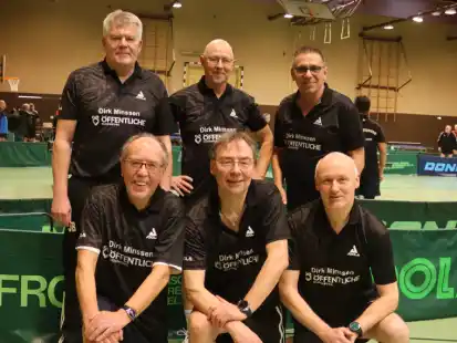 Für die TSG Westerstede aktiv: Jan-Gerd Bargmann (hinten, von links), Holger Lebedinzew, Jens-Uwe Hock und Rolf Claaßen (vorne, von links), Horst Claaßen und Stephan Janssen.