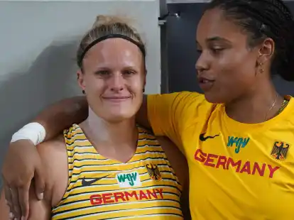 Kugelsto&szlig;erin Sara Gambetta (l) beendet ihre Karriere.