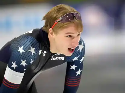Eisschnelllauf-Sprinter Stolz verfehlte bei der WM den 500-Meter-Weltrekord nur knapp.