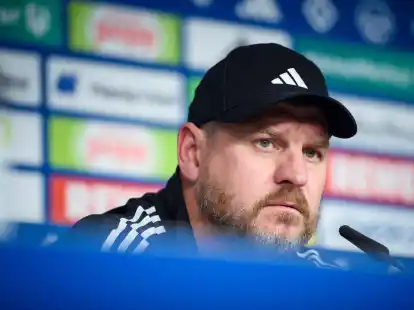 Steffen Baumgart soll den zuletzt taumelnden HSV im sechsten Anlauf zur&uuml;ck in die Bundesliga f&uuml;hren.