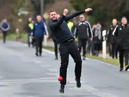 Timo Fischer muss mit seinem Dietrichsfelder Team an diesem Wochenende alles geben. Sonst wird es eng mit dem Klassenerhalt.