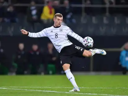 Toni Kroos wird rund drei Jahre nach seinem R&uuml;cktritt wieder f&uuml;r die deutsche Nationalmannschaft auflaufen.
