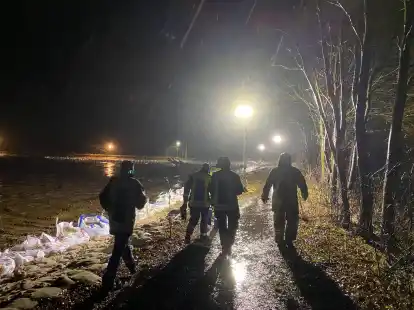 Die Feuerwehr und Malteser haben w&auml;hrend des Hochwassers Ende Dezember und Anfang Januar gro&szlig;en Einsatz gezeigt. Als Anerkennung spendet die Gr&uuml;nen-Fraktion 2000 Euro an die Organisationen.