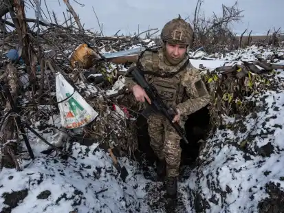 Frontszene mit ukrainischem Soldaten