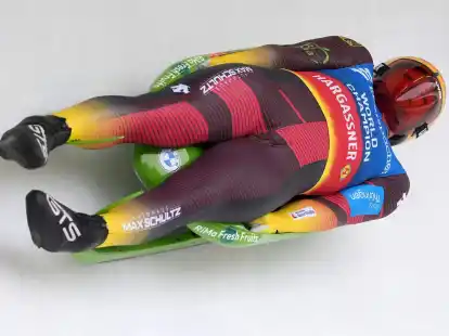 Ist vor den letzten beiden Rennen nicht mehr von der Spitze der Gesamtwertung zu verdr&auml;ngen: Rennrodler Max Langenhan.