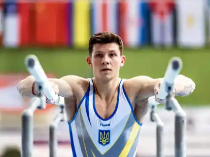 Der Ukrainer Illja Kowtun hat sich den Sieg am Doppelholmen beim Weltcup in Cottbus gesichert.