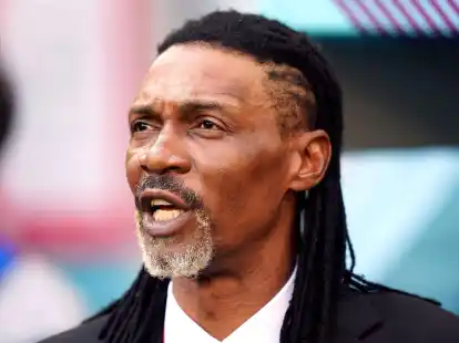 Hatte die Auswahl Kameruns 2022 &uuml;bernommen: Trainer Rigobert Song.