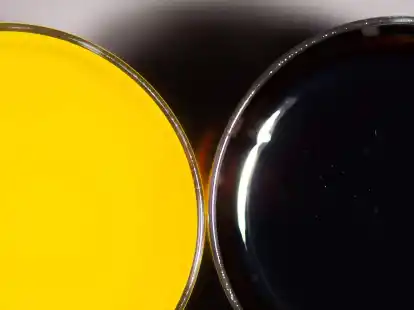 Im vergangenen Jahr haben Menschen in Deutschland pro Kopf 124,9 Liter Erfrischungsgetr&auml;nke getrunken.