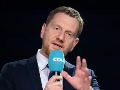 Die Bezahlkarte sei wichtig, um Transferzahlungen von Gefl&uuml;chteten in ihre Herkunftsl&auml;nder zu erschweren, sagt Michael Kretschmer.