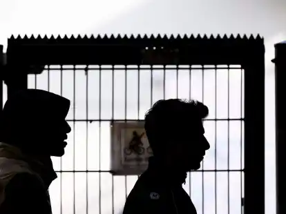 Der Landrat im Saale-Orla-Kreis fordert gesetzliche &Auml;nderungen zur Ausweitung der Jobpflicht f&uuml;r Fl&uuml;chtlinge (Symbolbild).