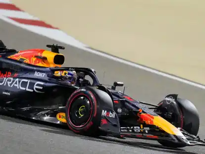 Sicherte sich f&uuml;r den Saisonauftakt in Bahrain die Pole Position: Max Verstappen.