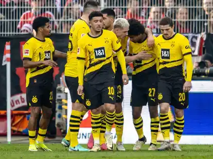 Borussia Dortmund holte beim Gastspiel in der Alten F&ouml;rsterei drei Punkte.