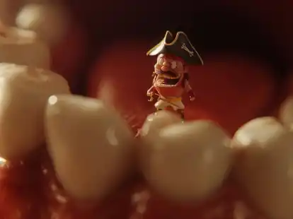 &bdquo;Kleine Piraten suchen in den Z&auml;hnen nach einem Schatz&ldquo;: Mit Geschichten wie diesen kann man Kinder zum Z&auml;hneputzen animieren, ohne ihnen Angst vor Bakterien zu machen.