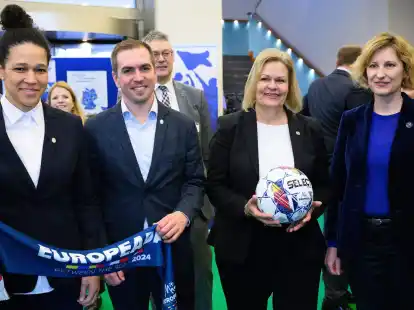 In 100 Tagen beginnt die Fu&szlig;ball-Europameisterschaft in Deutschland.