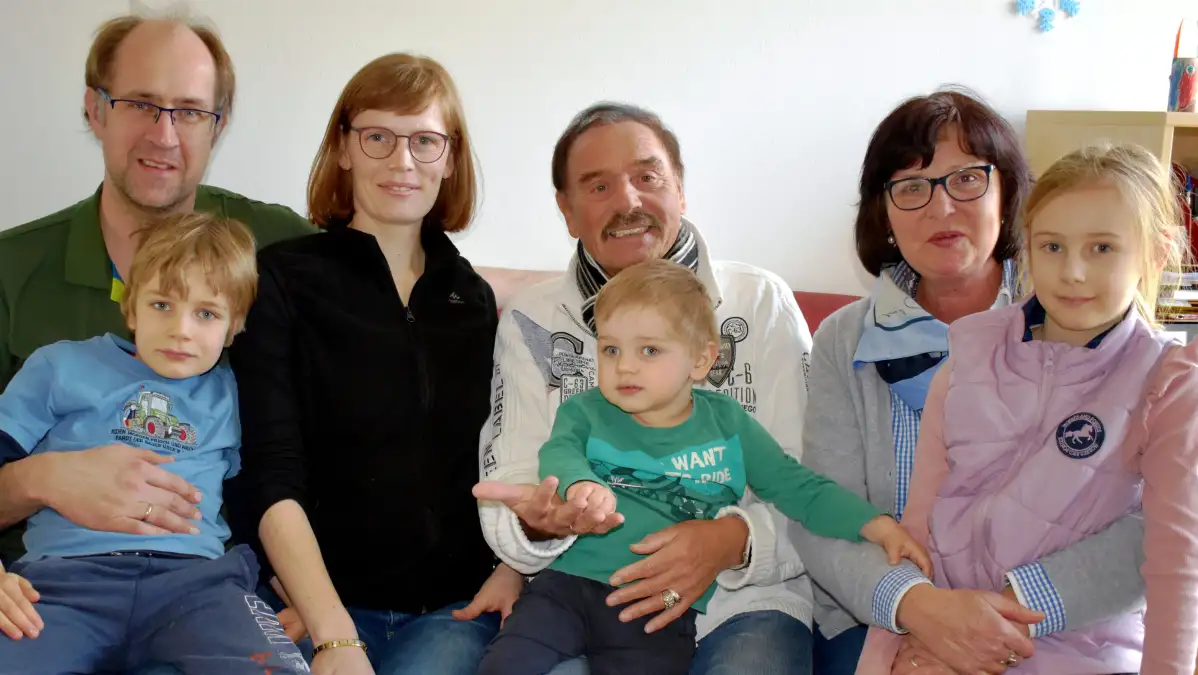 Friedeburg Hirnblutung nach Sturz vom Trampolin Ärzte aus Oldenburg retten das Leben eines Jungen