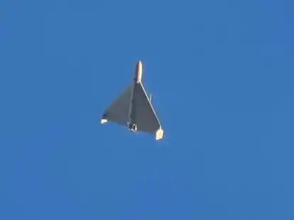 Kampfdrohnen sind eine der am h&auml;ufigsten von Russland verwendeten Waffen, um Ziele im Hinterland anzugreifen. Hier eine Shahed-Drohne iranischer Bauart.