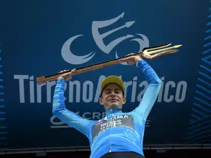 Der D&auml;ne Jonas Vingegaard hat die schwere Rundfahrt Tirreno-Adriatico gewonnen.